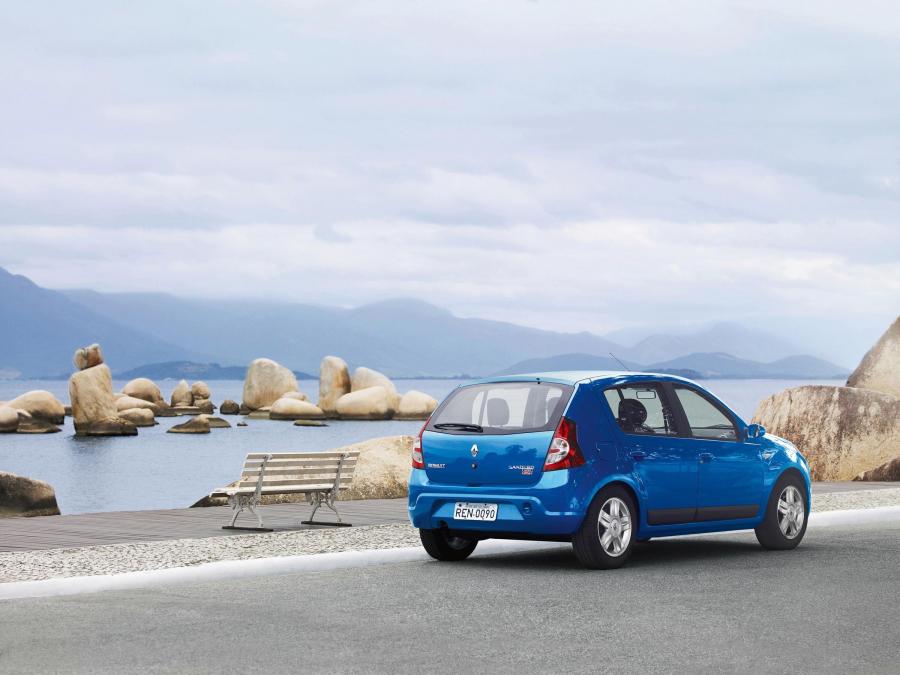  Renault Sandero 2007 года  (фото 5 из 29)